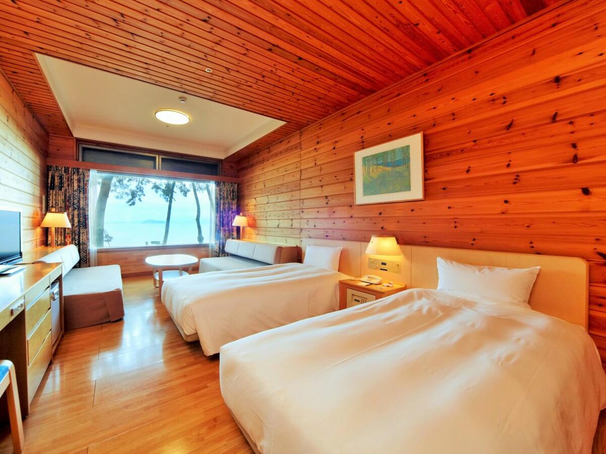 奥琵琶湖マキノグランドパークホテル